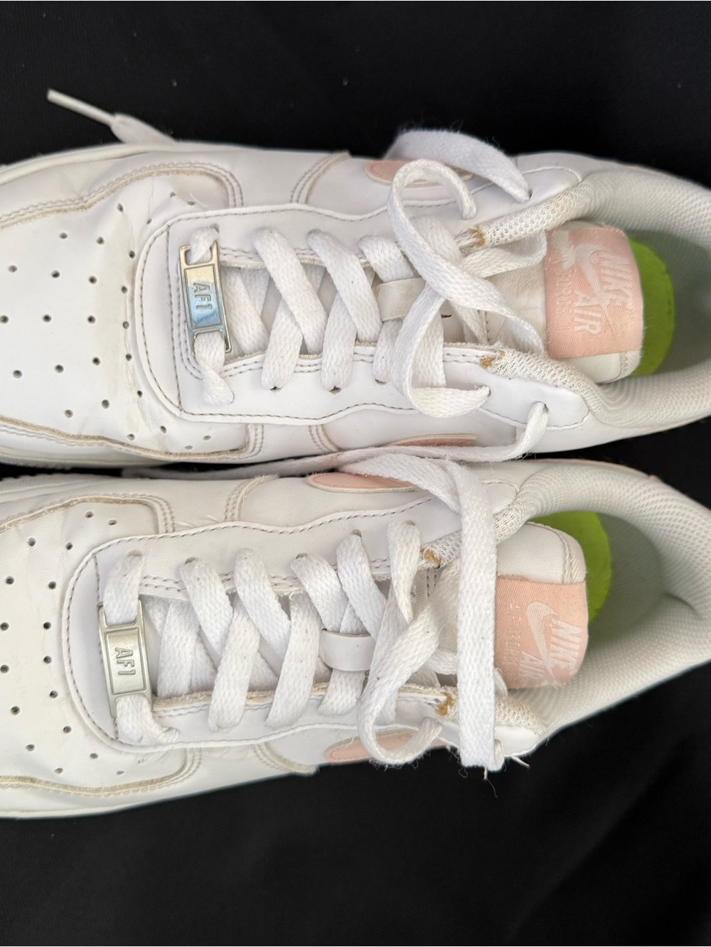 Nike Women’s White Sneakers with Pink Swoosh - Picture 3 of 6